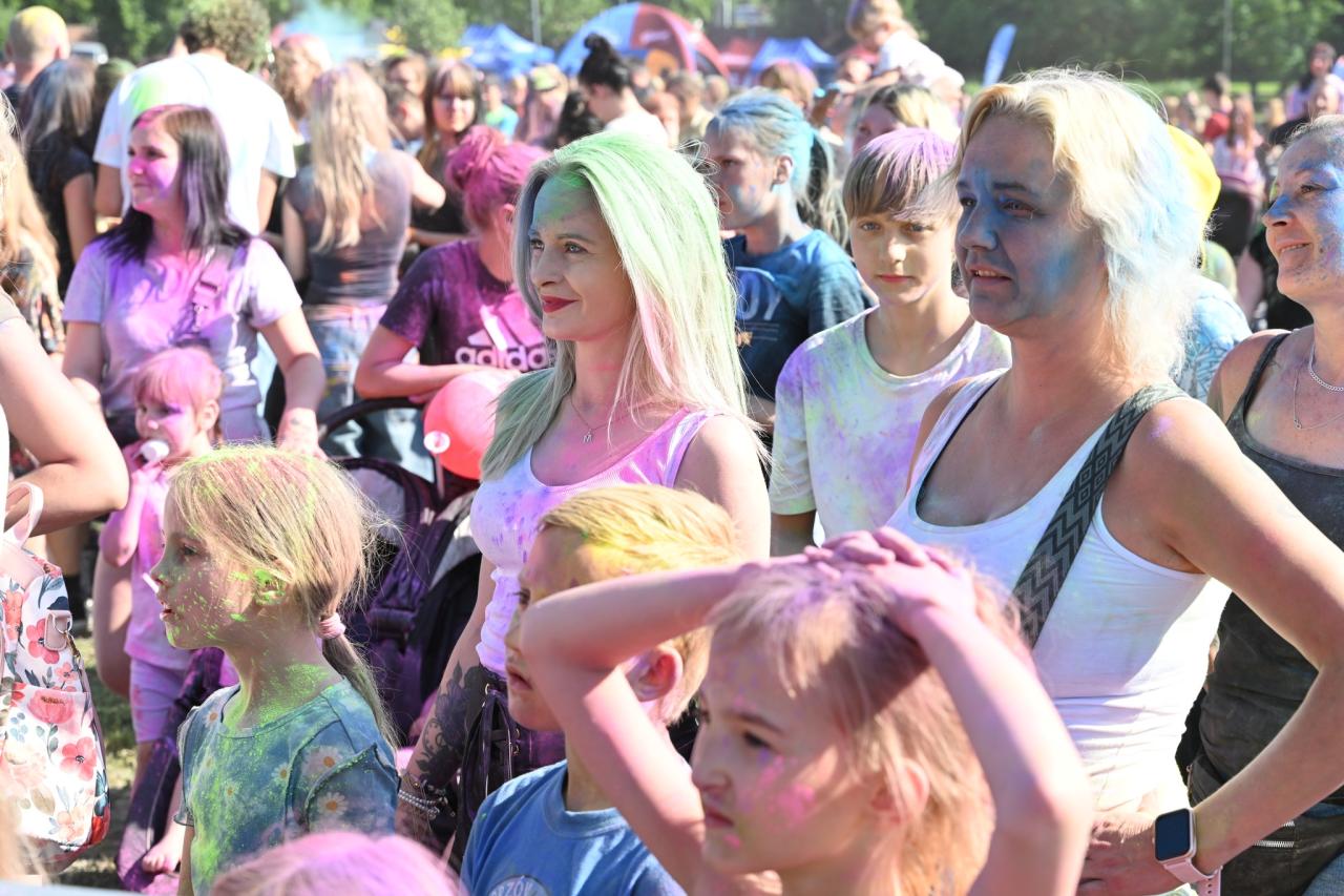 Chorzów pełen kolorów! Festiwal Kolorów pod Szybem Prezydent zachwycił uczestników [FOTO] - fotoreportaż