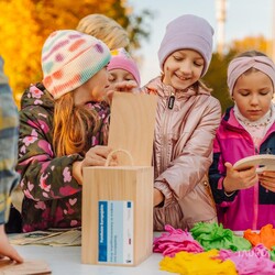 Sadzenie żonkili w Parku Śląskim
