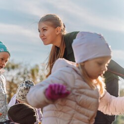 Sadzenie żonkili w Parku Śląskim