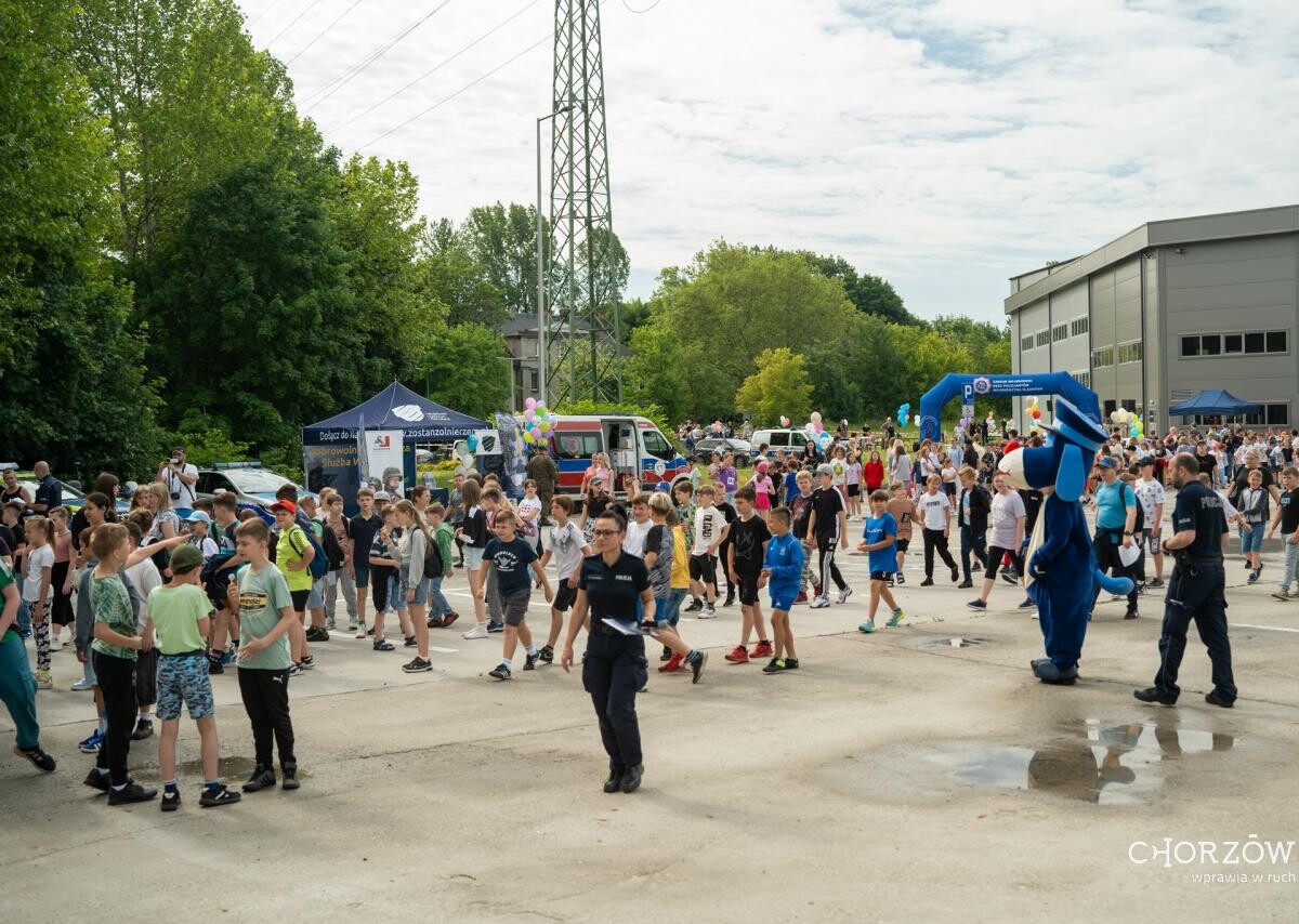 "Bezpieczny Maluch" pełen atrakcji! Mundurowi edukowali najmłodszych [ZDJĘCIA] / fot. UM Chorzów FB