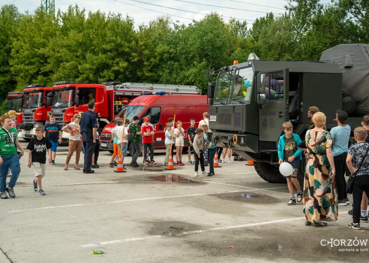 "Bezpieczny Maluch" pełen atrakcji! Mundurowi edukowali najmłodszych [ZDJĘCIA] / fot. UM Chorzów FB