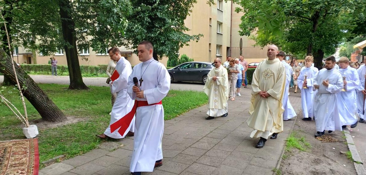 Boże Ciało 2025: chorzowianie wzięli udział w uroczystych procesjach [ZDJĘCIA] / fot. Sara Synowiec