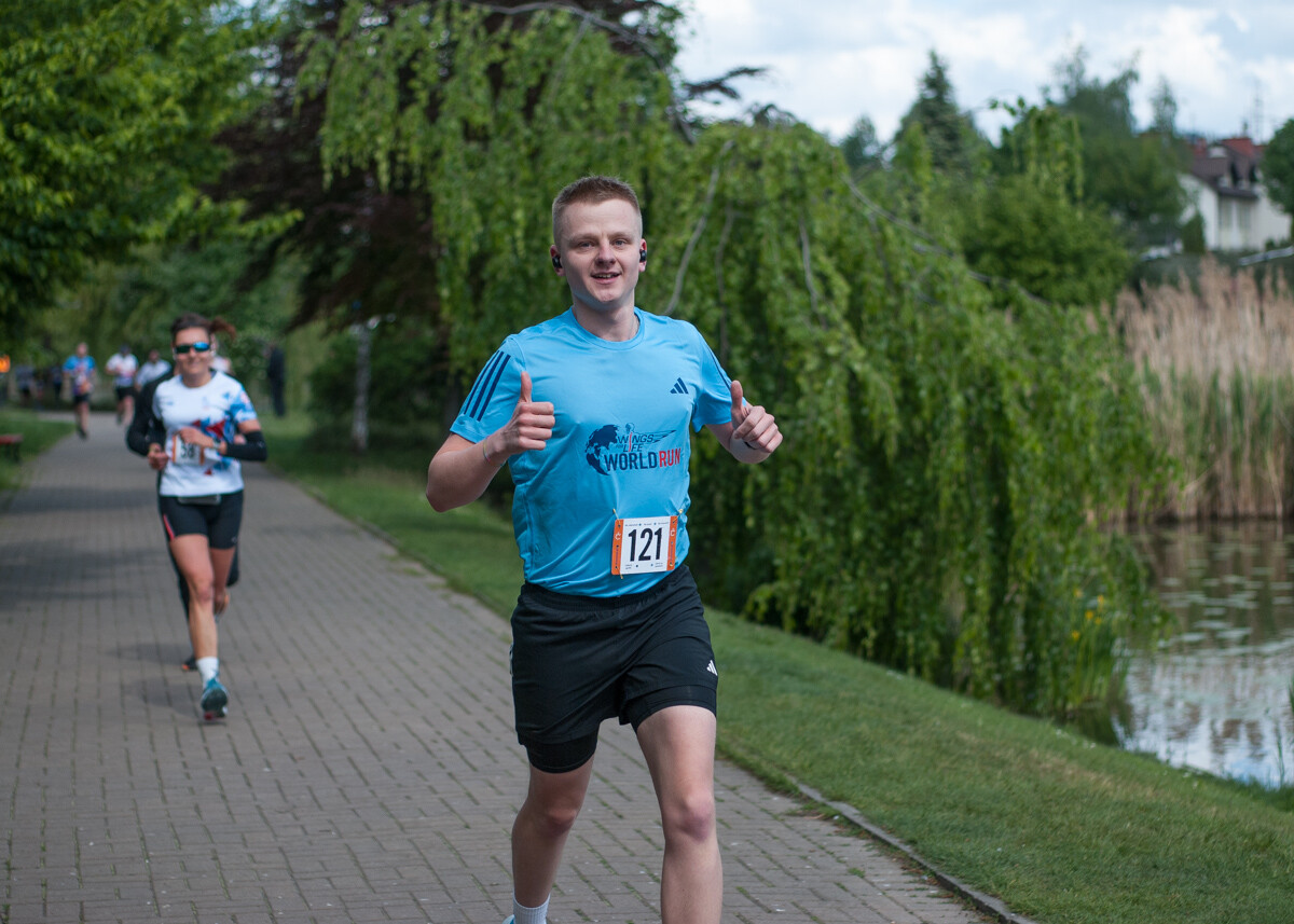 Za nami tegoroczna edycja Chorzowskiej Dychy, ponad setka uczestników wzięła udział w biegowych zawodach. Mamy zdjęcia!