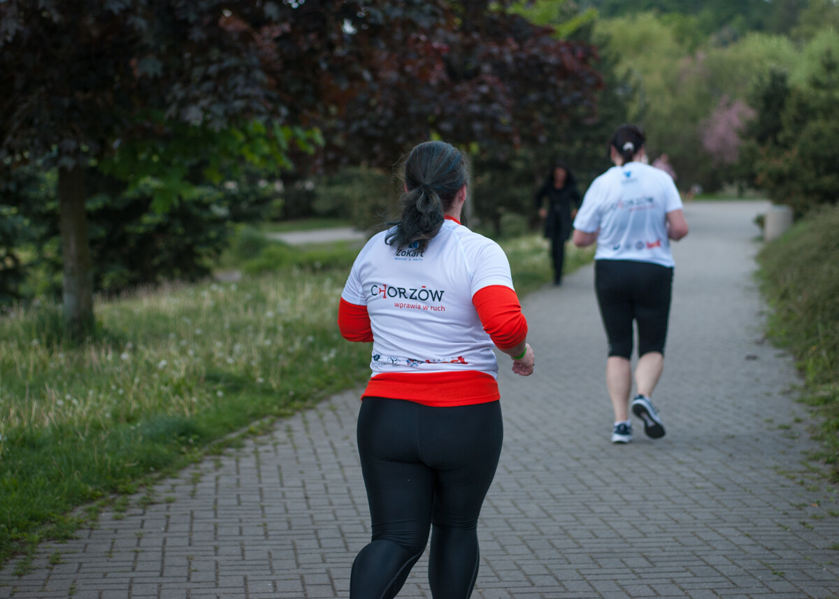 Za nami tegoroczna edycja Chorzowskiej Dychy, ponad setka uczestników wzięła udział w biegowych zawodach. Mamy zdjęcia!