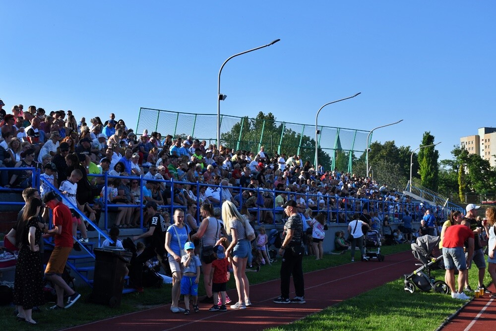 Po dwuletniej przerwie, Chorzów ponownie organizuje Dni Miasta. Wczoraj odbył się ostatni z zaplanowanych koncertów. Na scenie pojawił się zespół Long & Junior i przyjaciele.