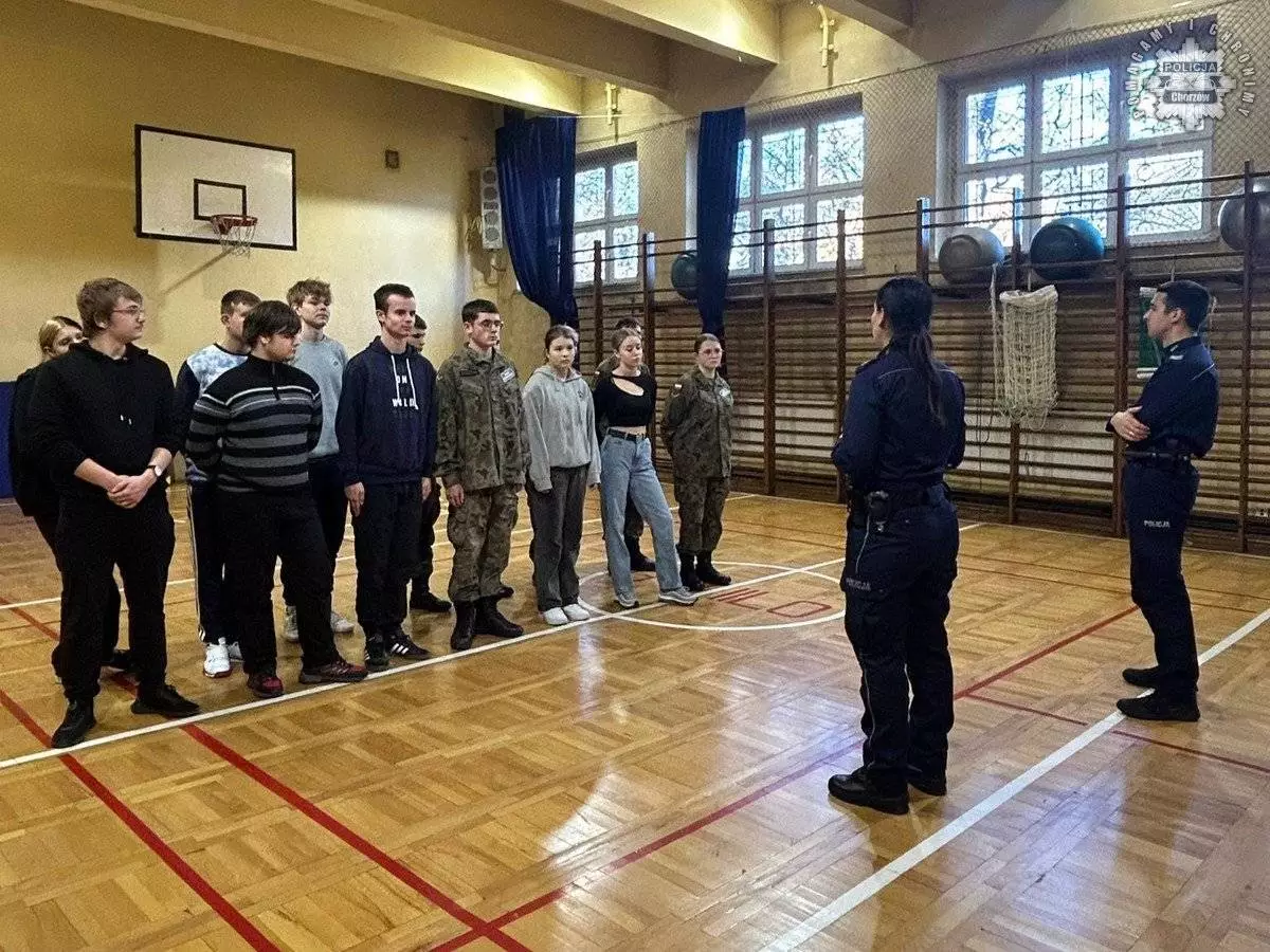 Szkolenia klas mundurowych z policją / fot. KMP Chorzów