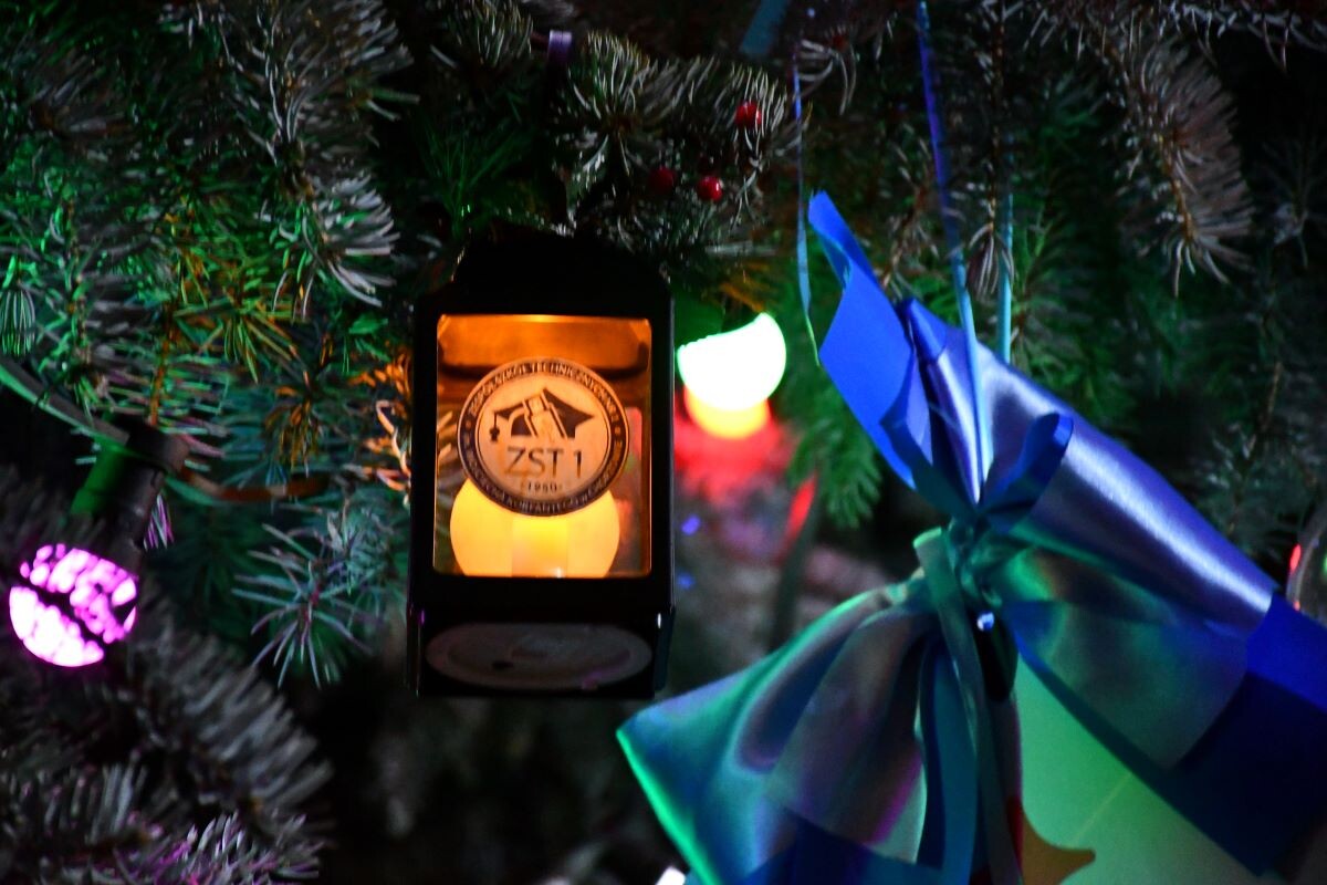 Przy chorzowskiej tężni solankowej odbyło się strojenie miejskiej choinki!