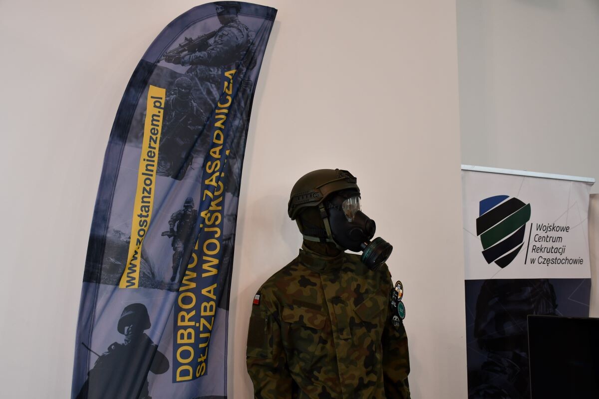 Na chorzowskim kampusie Uniwersytetu Śląskiego odbyły się II Wojskowe Targi Służby i Pracy!