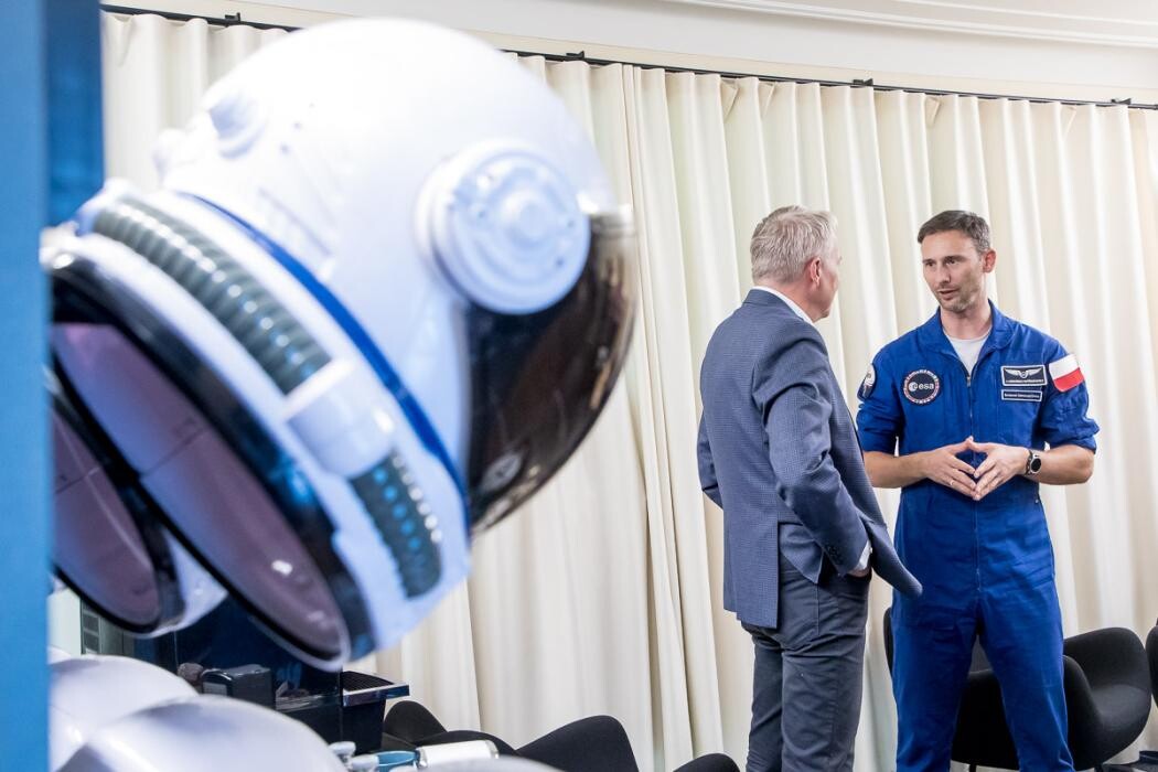 Astronauta Sławosz Uznański-Wiśniewski był gościem Planetarium [ZDJĘCIA] /fot. Tomasz Żak / BP UMWS