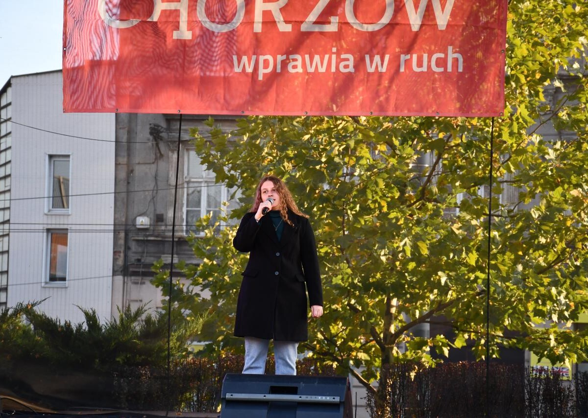 Na chorzowskim rynku odbyło się charytatywne wydarzenie — Kulinarny Ogień! / fot. Dominik Chrobaczek
