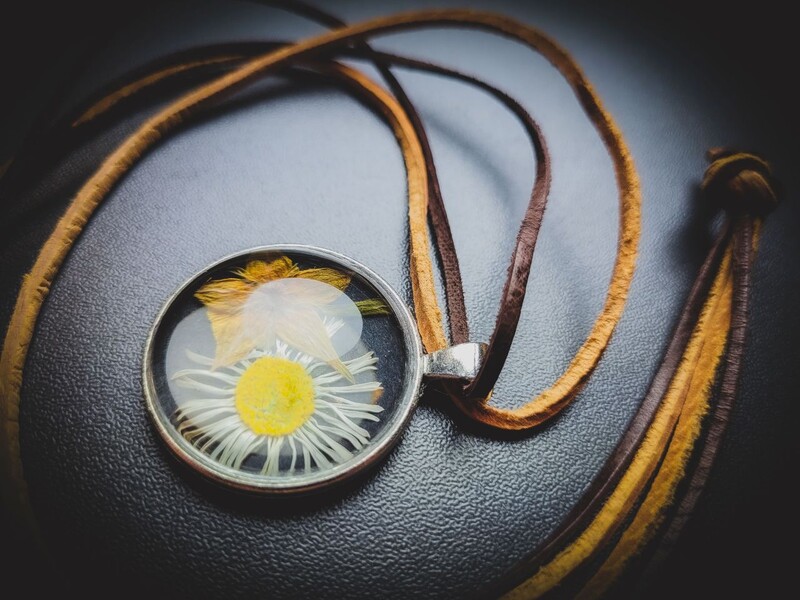 Kwietne wisiory na święta. Kreatywne warsztaty dla dorosłych w Chorzowie