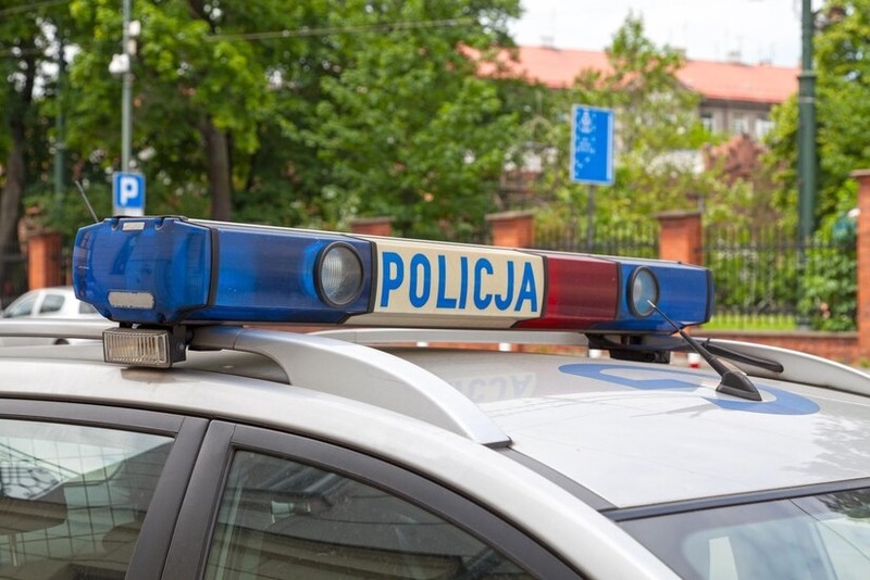 Libacja alkoholowa mogła zakończyć się tragedią. Policjanci uratowali życie 35-latka
