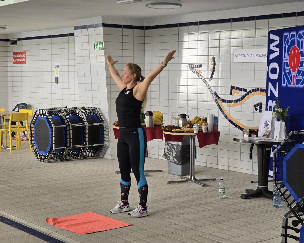 Na basenie przy Placu Powstańców w Chorzowie odbył się maraton fitness / fot. MORiS Chorzów FB