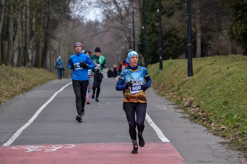 Po raz kolejny kilkaset osób witało Nowy Rok na sportowo, startując w Maratonie Cyborg w Parku Śląskim. Tradycyjnie my także byliśmy na starcie biegu i mamy dla Was zdjęcia!