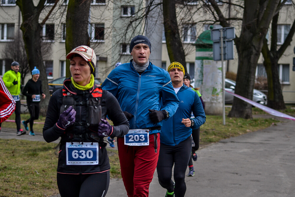 Po raz kolejny kilkaset osób witało Nowy Rok na sportowo, startując w Maratonie Cyborg w Parku Śląskim. Tradycyjnie my także byliśmy na starcie biegu i mamy dla Was zdjęcia!