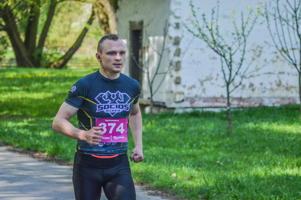 Chorzów gości wielu biegaczy i wiele inicjatyw, w tym także te charytatywne. Dziś prawie 500 osób pobiegło w szczytnym celu. Dla pacjentów z chorobą nowotworową.