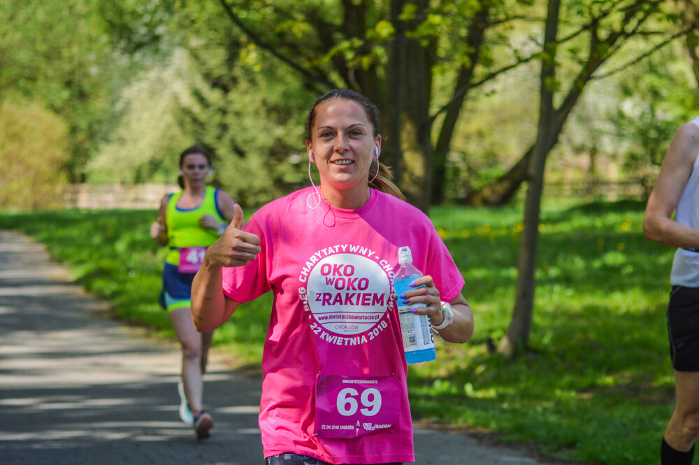 Chorzów gości wielu biegaczy i wiele inicjatyw, w tym także te charytatywne. Dziś prawie 500 osób pobiegło w szczytnym celu. Dla pacjentów z chorobą nowotworową.