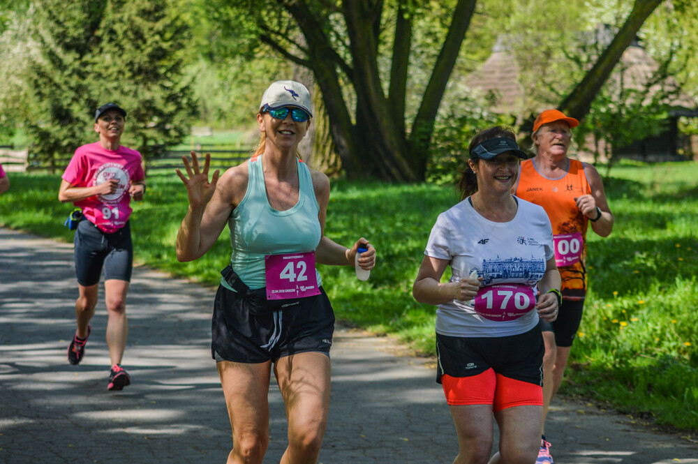 Chorzów gości wielu biegaczy i wiele inicjatyw, w tym także te charytatywne. Dziś prawie 500 osób pobiegło w szczytnym celu. Dla pacjentów z chorobą nowotworową.