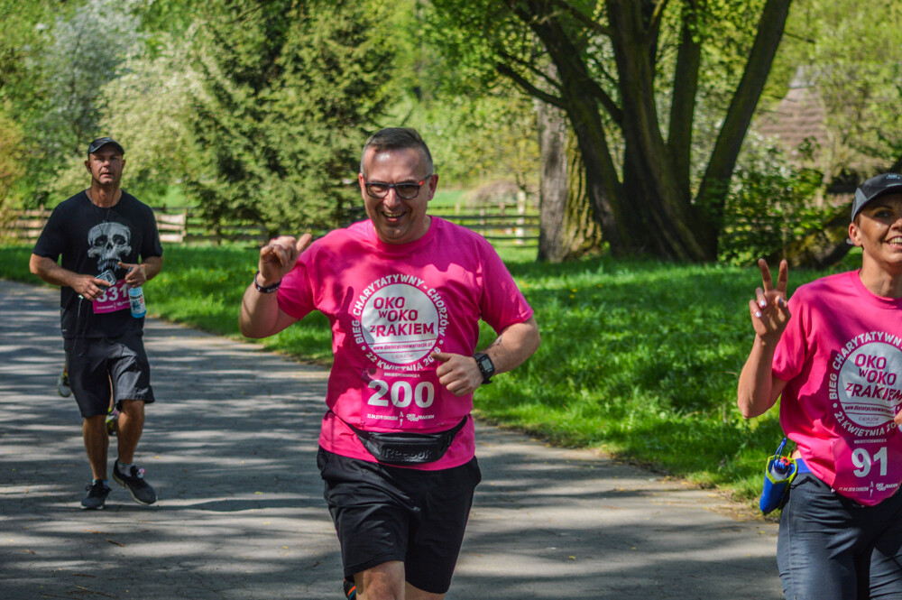 Chorzów gości wielu biegaczy i wiele inicjatyw, w tym także te charytatywne. Dziś prawie 500 osób pobiegło w szczytnym celu. Dla pacjentów z chorobą nowotworową.