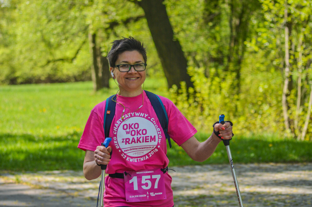 Oko w oko z rakiem, bieg charytatywny wspierający osoby zmagające się w z chorobą nowotworową, odbył się dziś w chorzowskim Skansenie. Na starcie pojawiło się kilkuset uczestników - dorosłych i dzieci, zdrowych i w trakcie leczenia. Wszystko po to, by okazać solidarność.