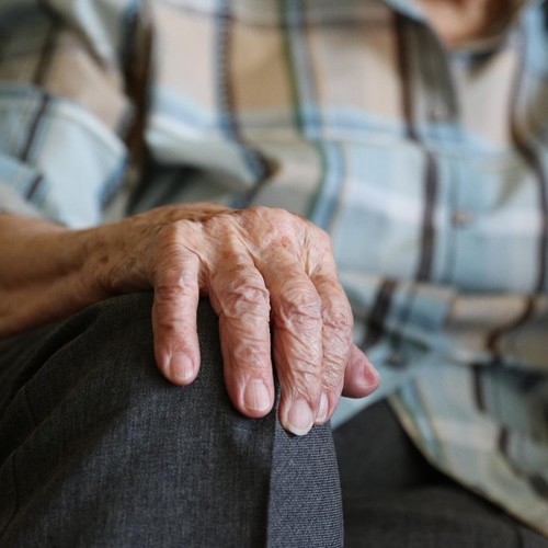 Ponad 3,6 mln emerytów i rencistów otrzyma&#322;o ju&#380; czternast&#261; emerytur&#281;