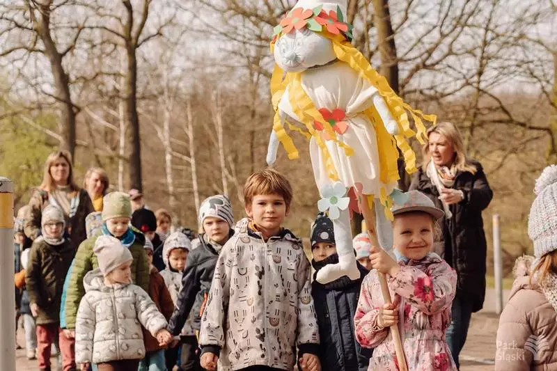 Ponad 600 dzieci przywitało wiosnę w Parku Śląskim [ZDJĘCIA]