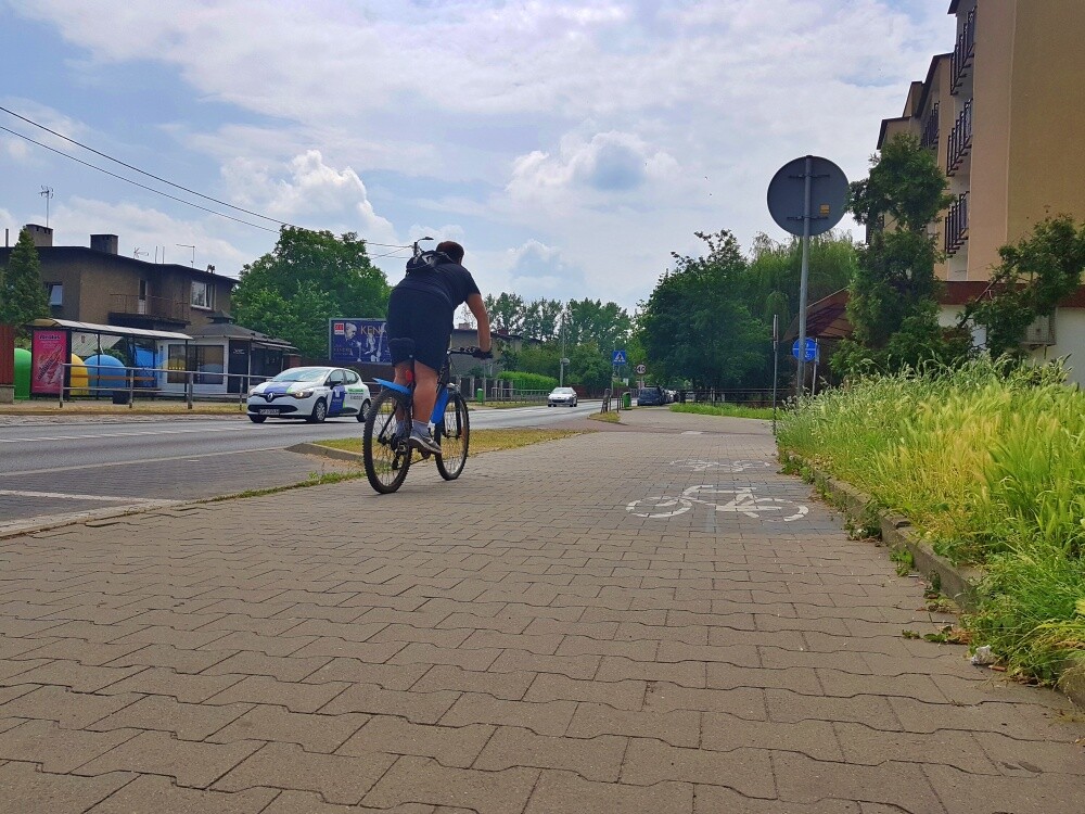 Ścieżki rowerowe w Chorzowie. Zdaniem rowerzystów jest ich zbyt mało i są kiepskiej jakości.