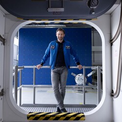 S&#322;awosz Uzna&#324;ski-Wi&#347;niewski odwiedzi Planetarium &#346;l&#261;skie!