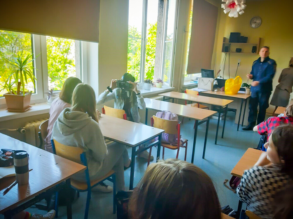 Stop papierosom i dopalaczom! Prelekcje dla klas ósmych szkół podstawowych / fot. Straż Miejska w Chorzowie