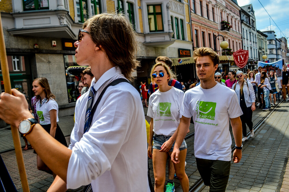 Trwają obchodu Święta Miasta, Chorzów/Królewska Huta obchodzą 150 rocznicę nadania praw miejskich. Dziś ulicą Wolności przeszła wielka parada!