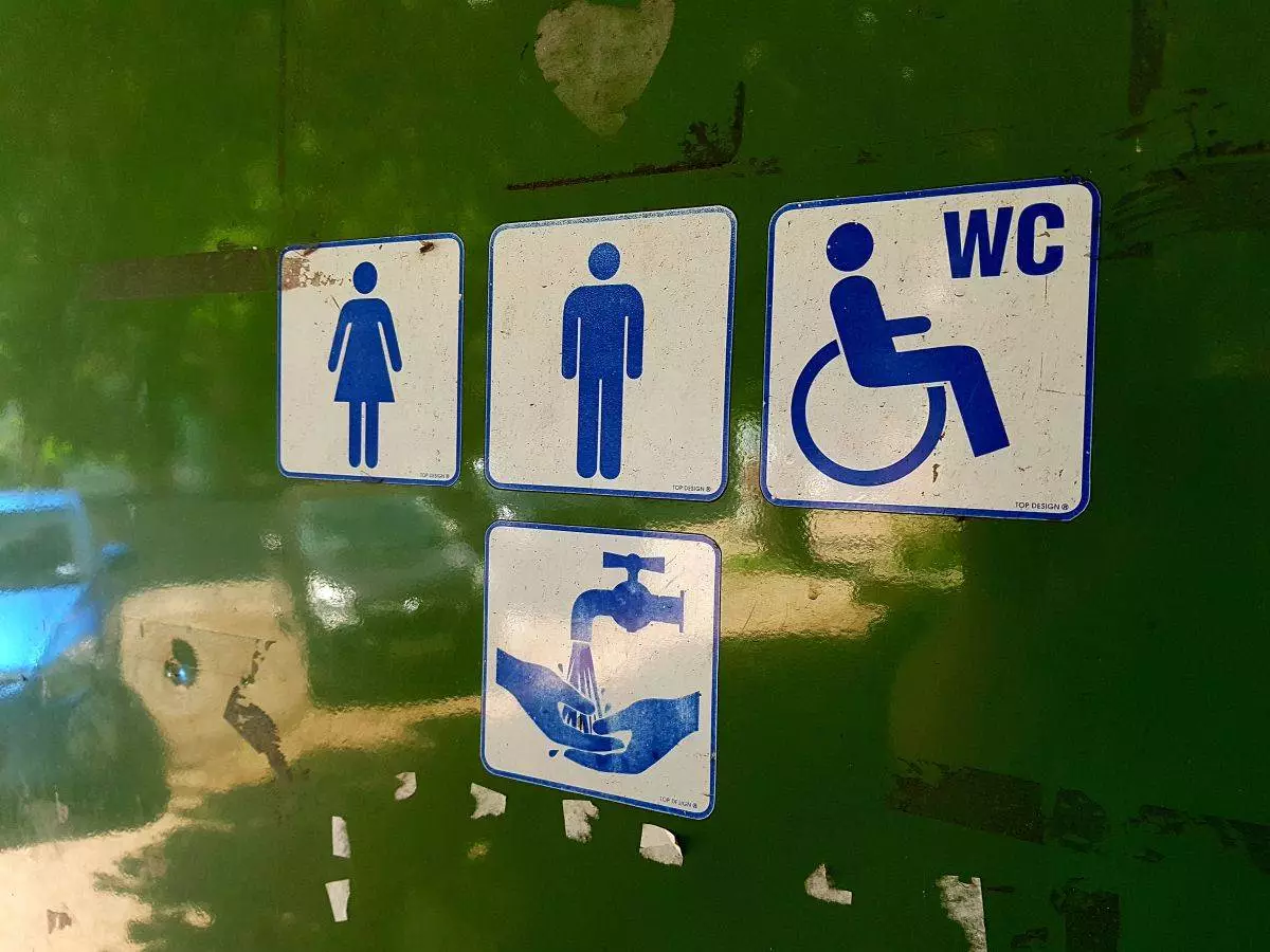 Na nowym rynku w Chorzowie będzie WC, ale co z resztą miasta? Nasi czytelnicy pytają o toalety publiczne i wielu z nich wskazuje na obszar stawu Amelung