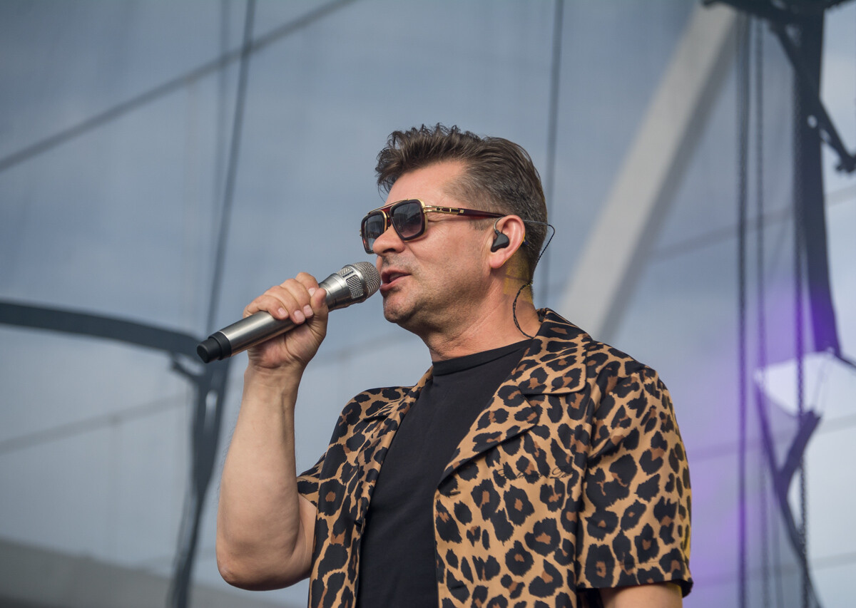 Kilka tysięcy osób pojawiło się pod sceną rozstawioną przed Stadionem Śląskim. Zagrali Zenon Martyniuk i Akcent, Boys, Skolim, Spontan oraz Menelaos. Działo się!