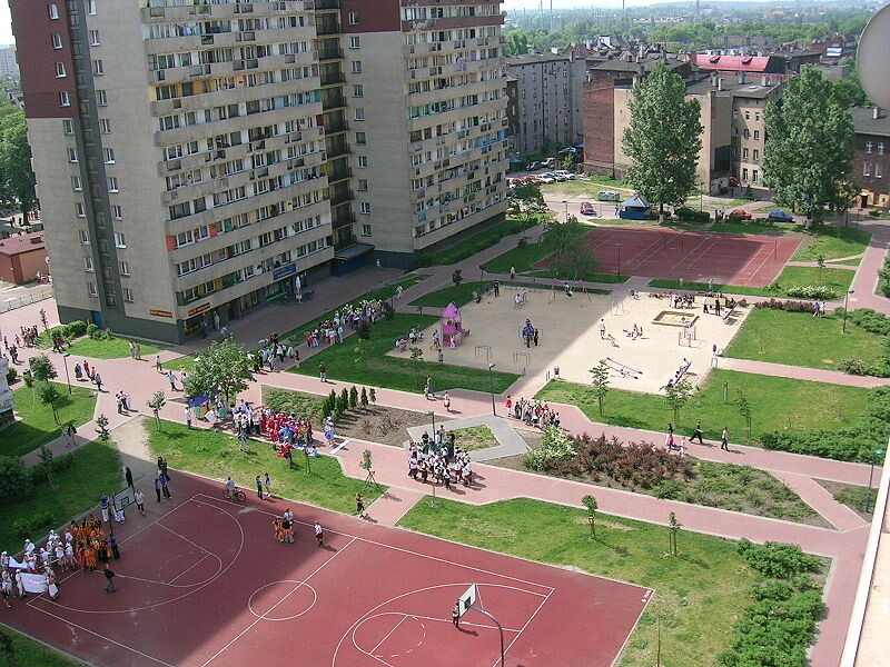 Zmiany na Osiedlu Irys w Chorzowie. Place zabaw w końcu zostaną poddane rewitalizacji!